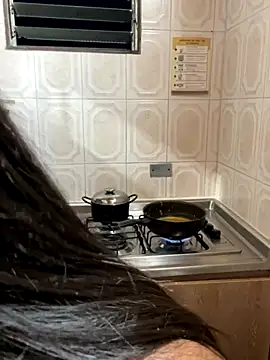 Snapshot of zoe_roux21 chatting on 11.07.25 zoe roux21 online show from 11.07.25