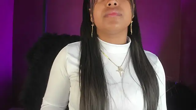 Snapshot of zoe_roux21 chatting on 11.29.25 zoe roux21 online show from 11.29.25