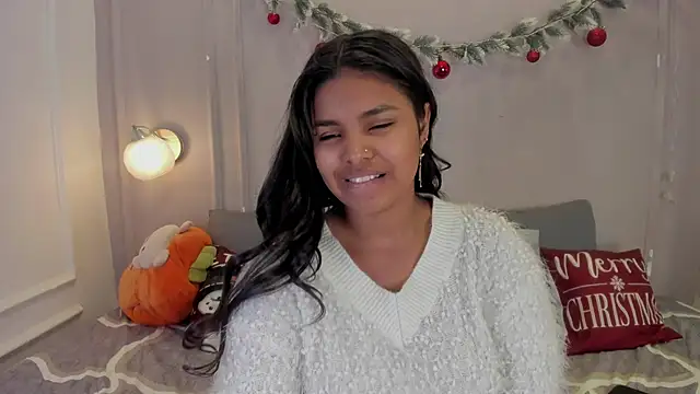 Snapshot of zoe_roux21 chatting on 12.05.25 zoe roux21 online show from 12.05.25