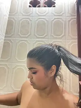 Snapshot of zoe_roux21 chatting on 02.22.26 zoe roux21 online show from 02.22.26