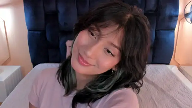 Snapshot of Yazmin_rouse chatting on 01.04.25 Yazmin rouse online show from 01.04.25