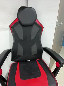 Snapshot of AndresChuboi chatting on 11.14.25 AndresChuboi online show from 11.14.25