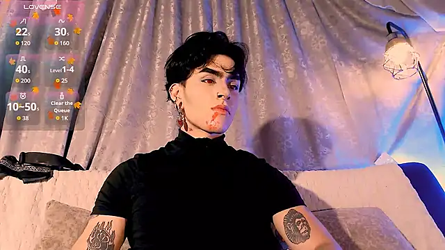 Snapshot of Mathew_stardust chatting on 10.31.25 Mathew stardust online show from 10.31.25