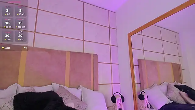 Snapshot of Kittenmeuw chatting on 02.01.25 Kittenmeuw online show from 02.01.25