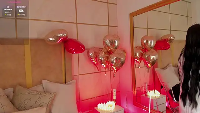 Snapshot of Kittenmeuw chatting on 02.15.25 Kittenmeuw online show from 02.15.25