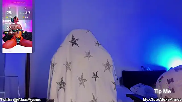 AlexaAimee online show from 11.19.25