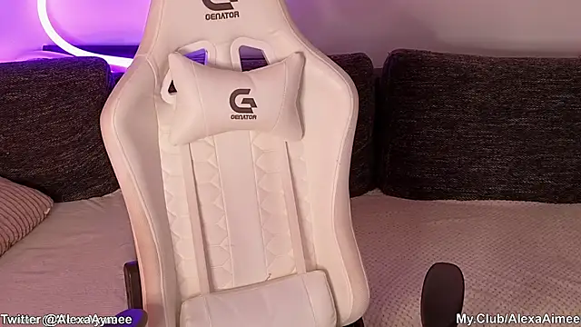 Snapshot of AlexaAimee chatting on 03.06.26 AlexaAimee online show from 03.06.26