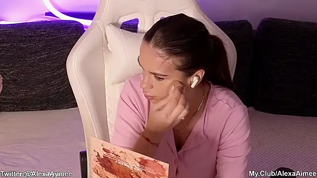 Snapshot of AlexaAimee chatting on 03.07.26 AlexaAimee online show from 03.07.26