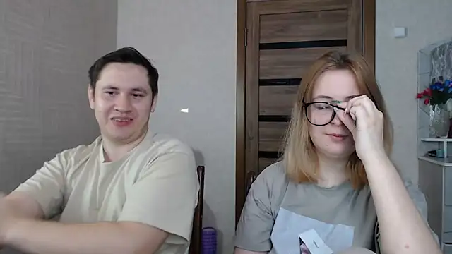 Snapshot of Kristy-Max chatting on 01.14.25 Kristy-Max online show from 01.14.25