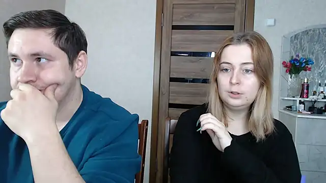 Snapshot of Kristy-Max chatting on 01.21.25 Kristy-Max online show from 01.21.25
