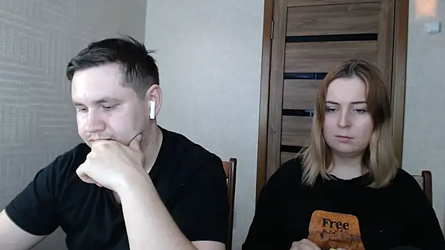 Snapshot of Kristy-Max chatting on 01.25.25 Kristy-Max online show from 01.25.25