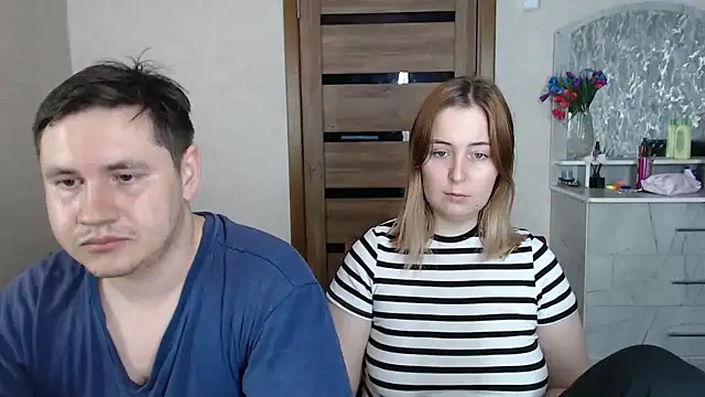Snapshot of Kristy-Max chatting on 02.04.25 Kristy-Max online show from 02.04.25