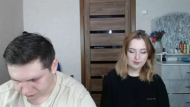Snapshot of Kristy-Max chatting on 02.07.25 Kristy-Max online show from 02.07.25