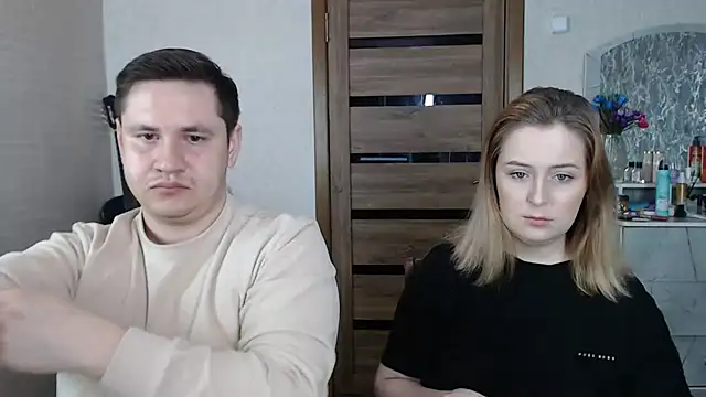 Snapshot of Kristy-Max chatting on 02.11.25 Kristy-Max online show from 02.11.25