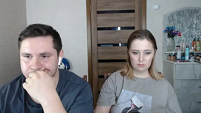 Snapshot of Kristy-Max chatting on 02.13.25 Kristy-Max online show from 02.13.25