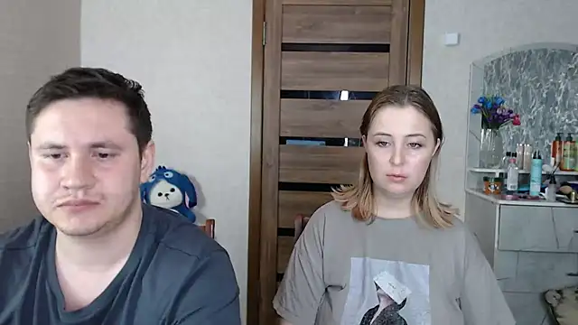 Snapshot of Kristy-Max chatting on 02.13.25 Kristy-Max online show from 02.13.25