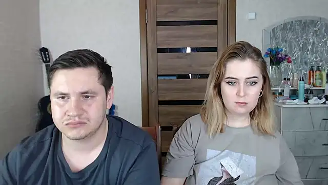 Snapshot of Kristy-Max chatting on 02.15.25 Kristy-Max online show from 02.15.25