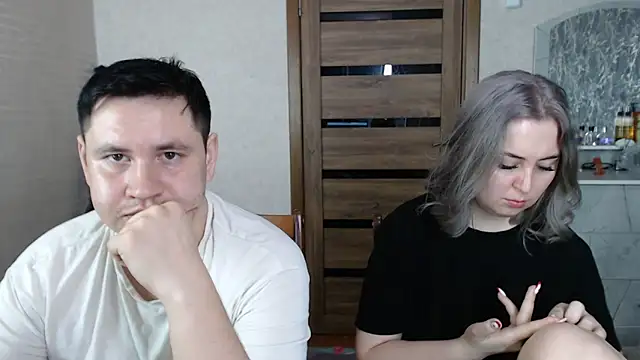 Snapshot of Kristy-Max chatting on 02.21.25 Kristy-Max online show from 02.21.25