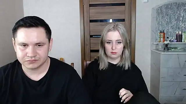 Snapshot of Kristy-Max chatting on 03.02.25 Kristy-Max online show from 03.02.25