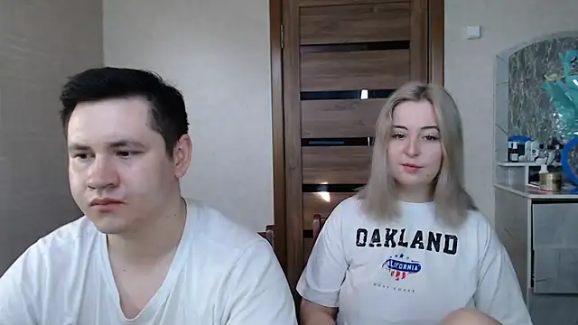 Snapshot of Kristy-Max chatting on 03.17.25 Kristy-Max online show from 03.17.25