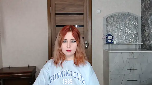 Snapshot of Kristy-Max chatting on 09.14.25 Kristy-Max online show from 09.14.25