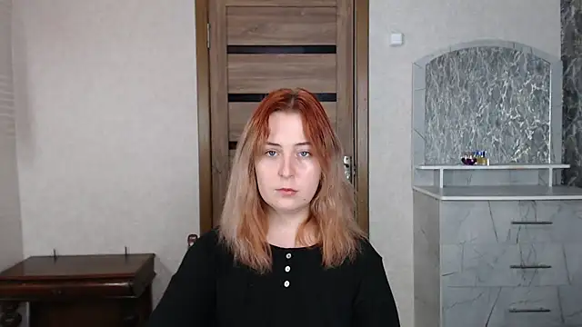 Snapshot of Kristy-Max chatting on 09.24.25 Kristy-Max online show from 09.24.25