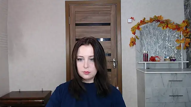 Snapshot of Kristy-Max chatting on 10.06.25 Kristy-Max online show from 10.06.25