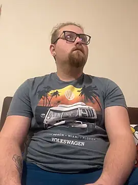 Snapshot of chubbydadb0d chatting on 01.29.25 chubbydadb0d online show from 01.29.25