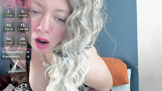 JesiaFoxi online show from 02.17.26