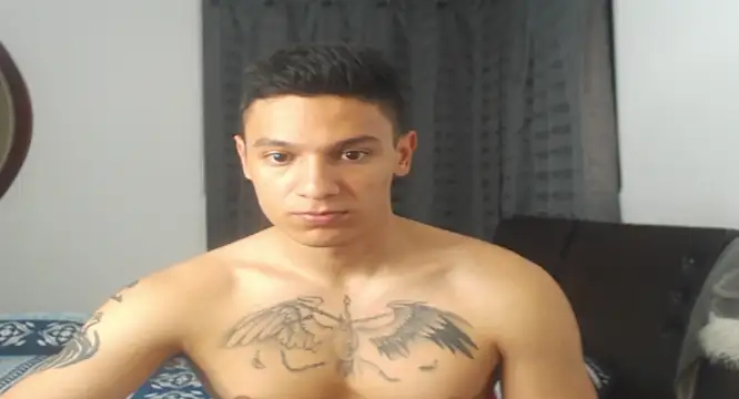 Snapshot of Tobicutee chatting on 12.01.25 Tobicutee online show from 12.01.25