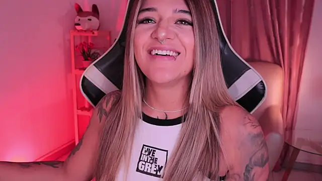 ashleyvalirya online show from 01.12.26