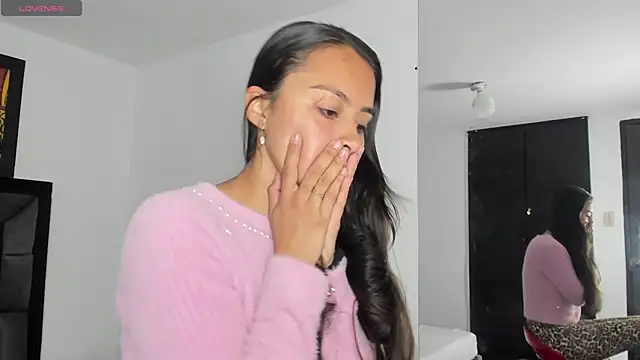 Snapshot of tatiana_valencia chatting on 01.31.25 tatiana valencia online show from 01.31.25