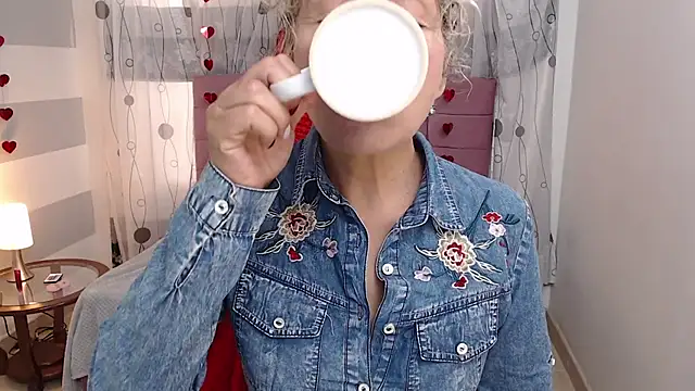 Snapshot of Afrodita_sg chatting on 03.01.25 Afrodita sg online show from 03.01.25