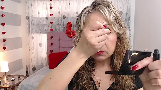 Snapshot of Afrodita_sg chatting on 03.06.25 Afrodita sg online show from 03.06.25