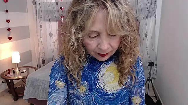 Snapshot of Afrodita_sg chatting on 03.19.25 Afrodita sg online show from 03.19.25