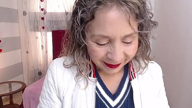 Snapshot of Afrodita_sg chatting on 09.26.25 Afrodita sg online show from 09.26.25