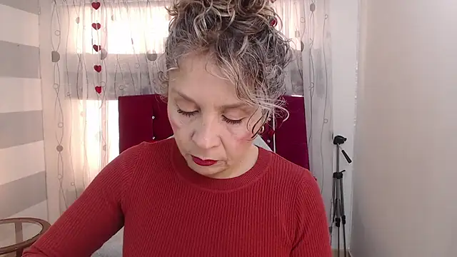 Snapshot of Afrodita_sg chatting on 10.25.25 Afrodita sg online show from 10.25.25