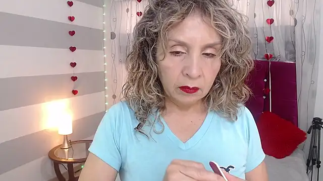 Snapshot of Afrodita_sg chatting on 11.03.25 Afrodita sg online show from 11.03.25