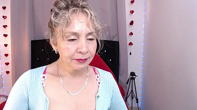 Snapshot of Afrodita_sg chatting on 02.27.26 Afrodita sg online show from 02.27.26