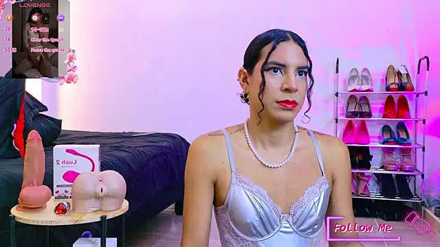 Snapshot of CampbelGinger chatting on 11.07.25 CampbelGinger online show from 11.07.25