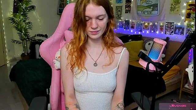 Sunny Elly online show from 02.22.26