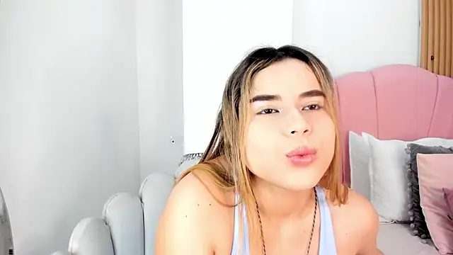 Victoria vallejo  online show from 02.18.26