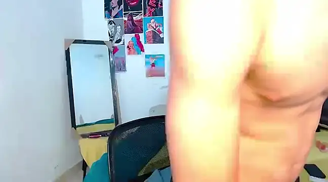 Snapshot of cristofer_988 chatting on 03.06.25 cristofer 988 online show from 03.06.25