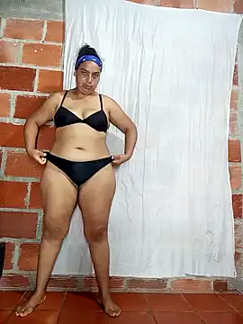 Lucky-hot-girls online show from 01.11.25