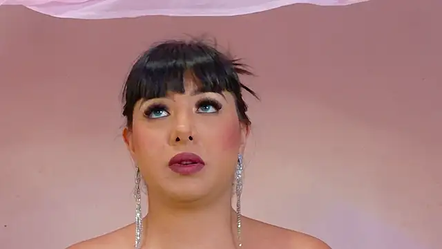 Alexa Miss online show from 02.12.25