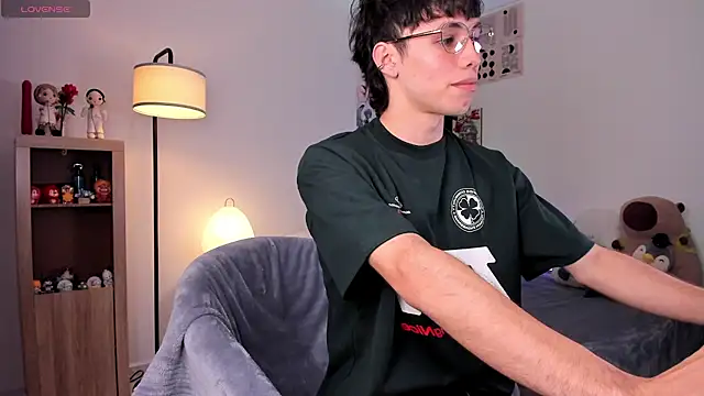 Snapshot of angel_bless19 chatting on 01.13.26 angel bless19 online show from 01.13.26