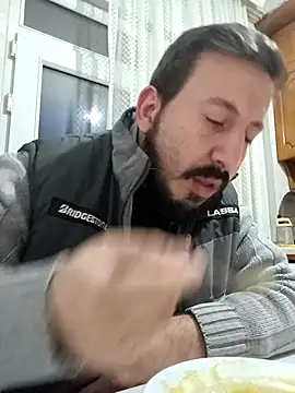 Snapshot of Karizmatikman chatting on 02.20.26 Karizmatikman online show from 02.20.26