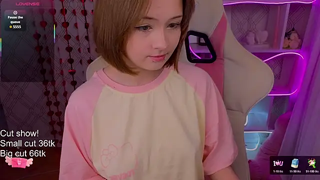 Snapshot of Mary_uw chatting on 02.18.26 Mary uw online show from 02.18.26