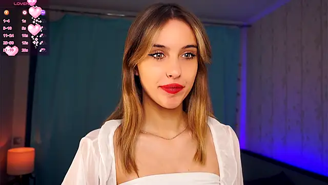 Snapshot of FannyHewson chatting on 11.19.25 FannyHewson online show from 11.19.25