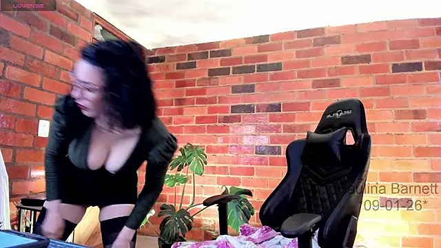 Snapshot of paulinabarnett- chatting on 01.10.26 paulinabarnett- online show from 01.10.26